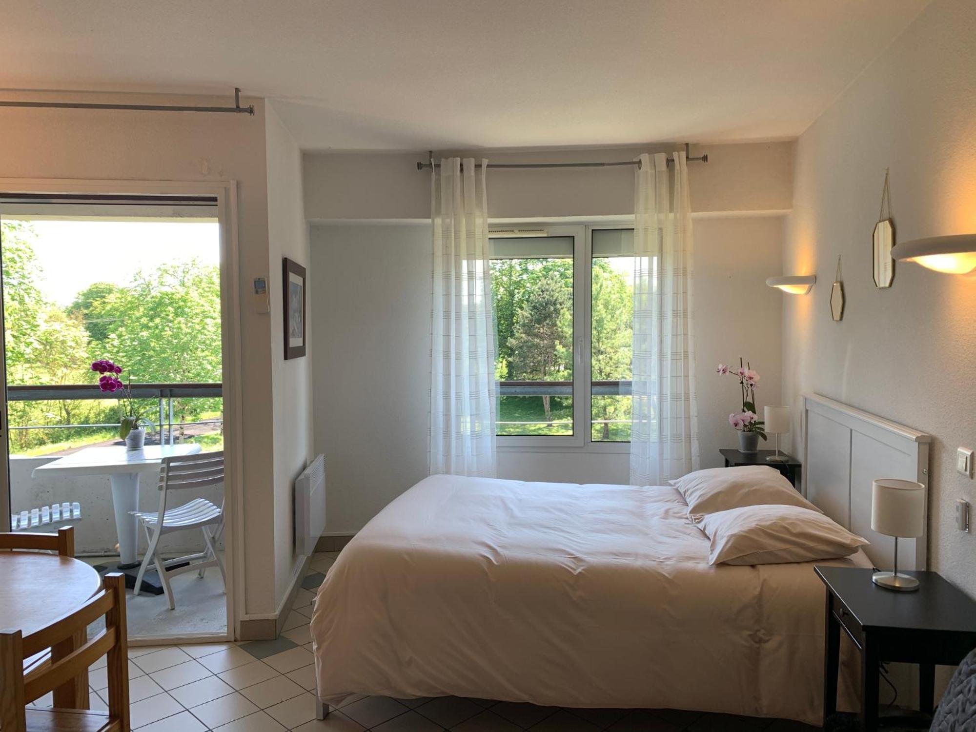 Residence "Les Fontaines" Des Thermes De Castera-Verduzan ภายนอก รูปภาพ